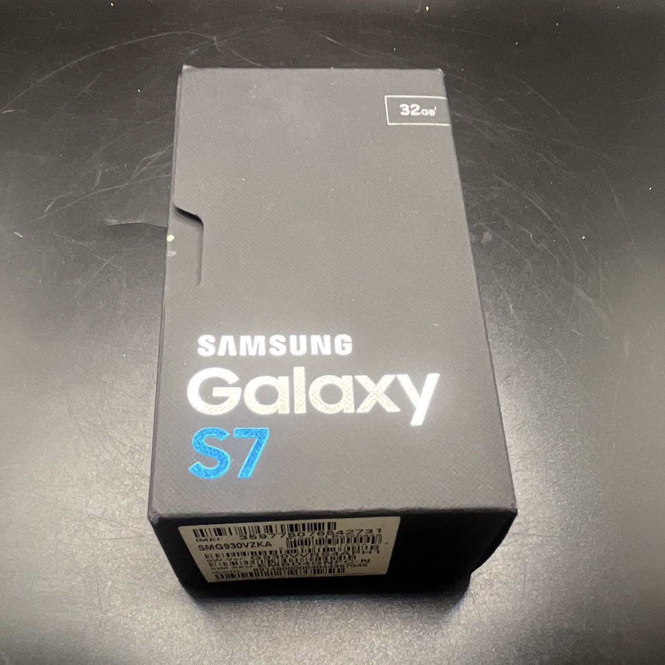 Samsung Galaxy S7 SM-G930V Verizon Locked 32GB Black 5.1in 12MP 4GB w/ Box