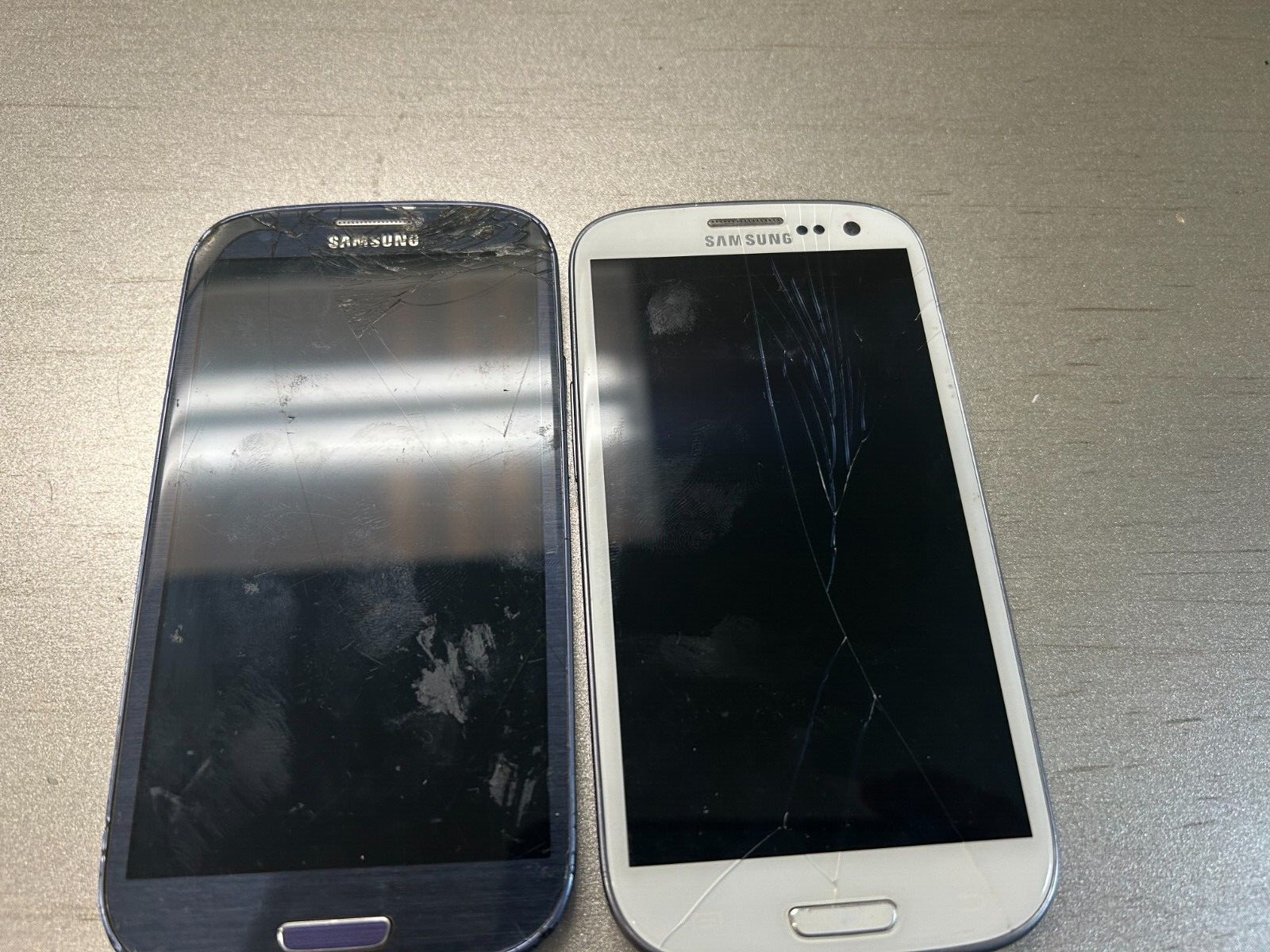 Samsung Galaxy S3 T999 T-mobile White or Blue, 16GB – UNTESTED For Parts