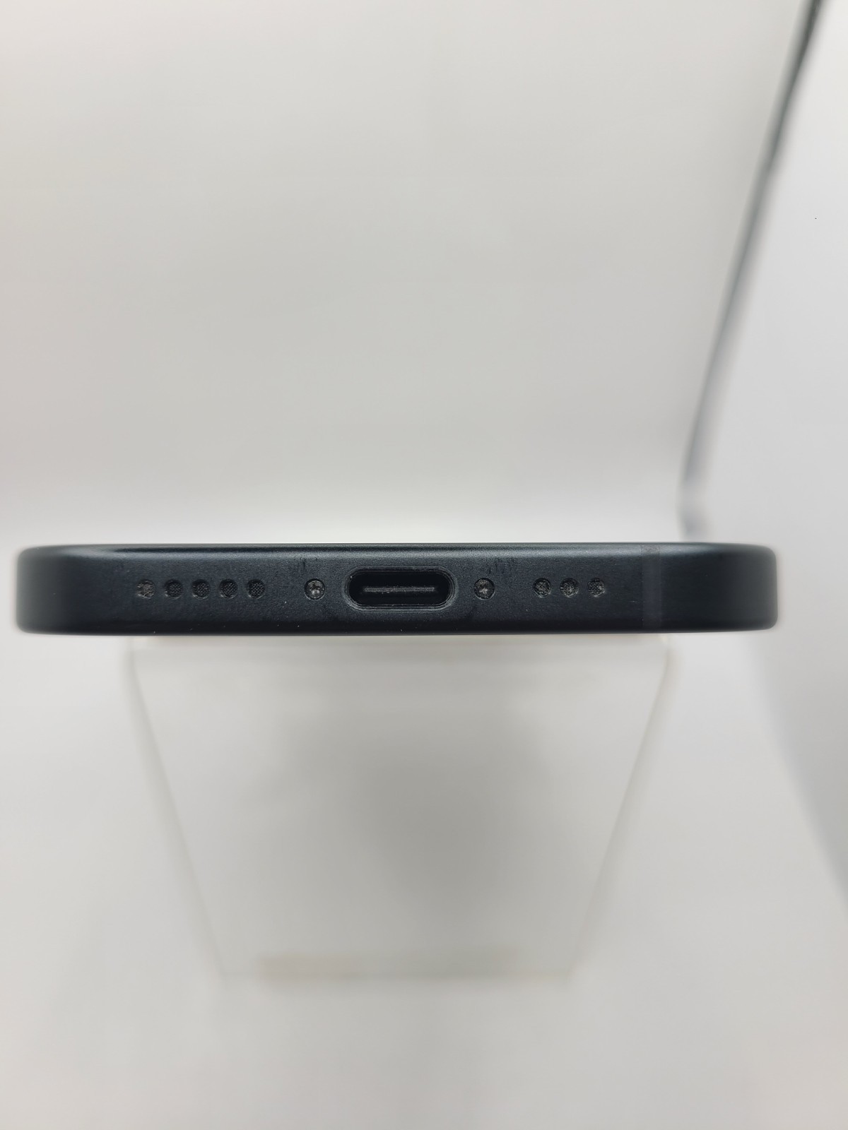 Apple iPhone 15 *A2846* AT&T Carrier ONLY Black Titanium 128GB iOS 26.4.2