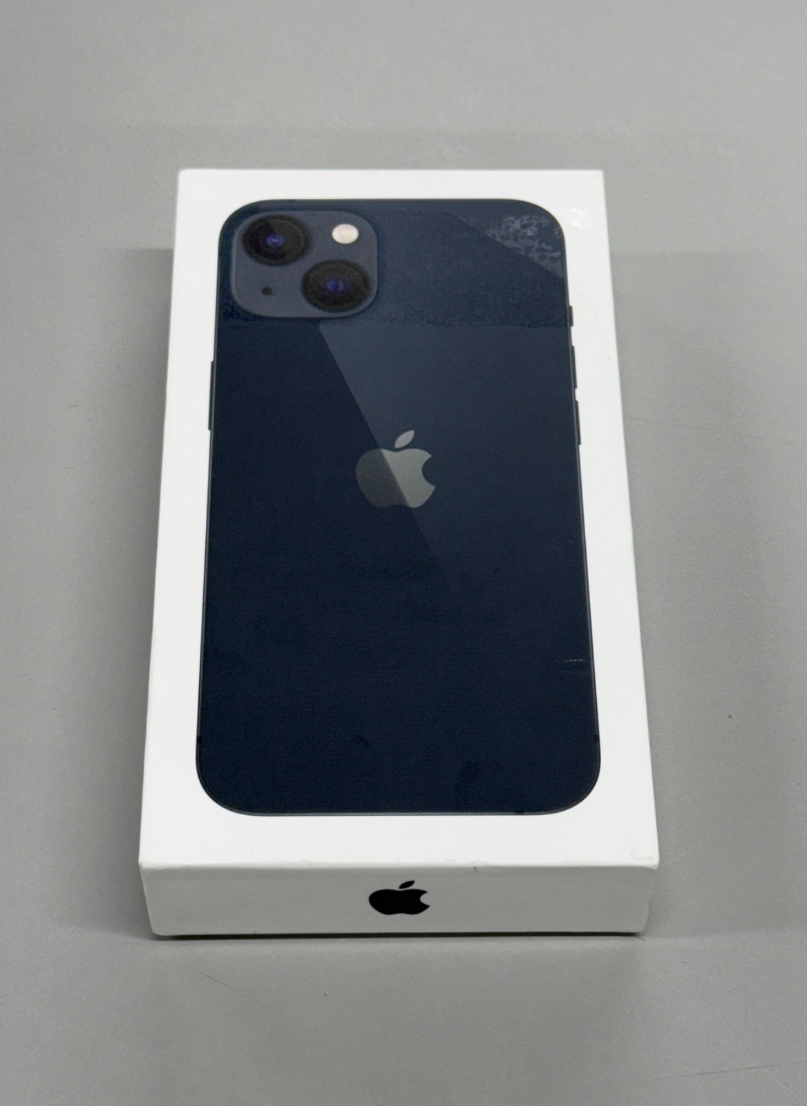 Brand New Apple iPhone 13 – 128 GB – Midnight (Verizon) SEALED