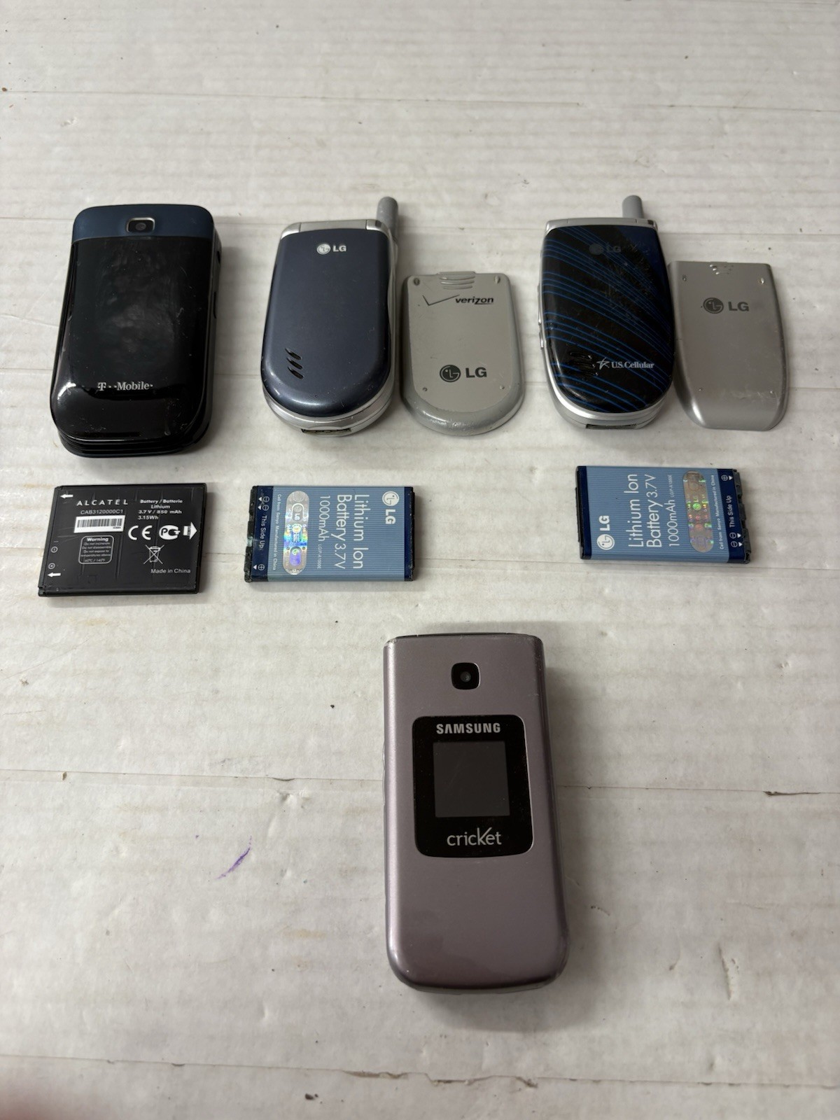 Alcatel One Touch 768 Blue Black T-Mobile 3G Flip Cell Phone LG VX3200-UNTESTED