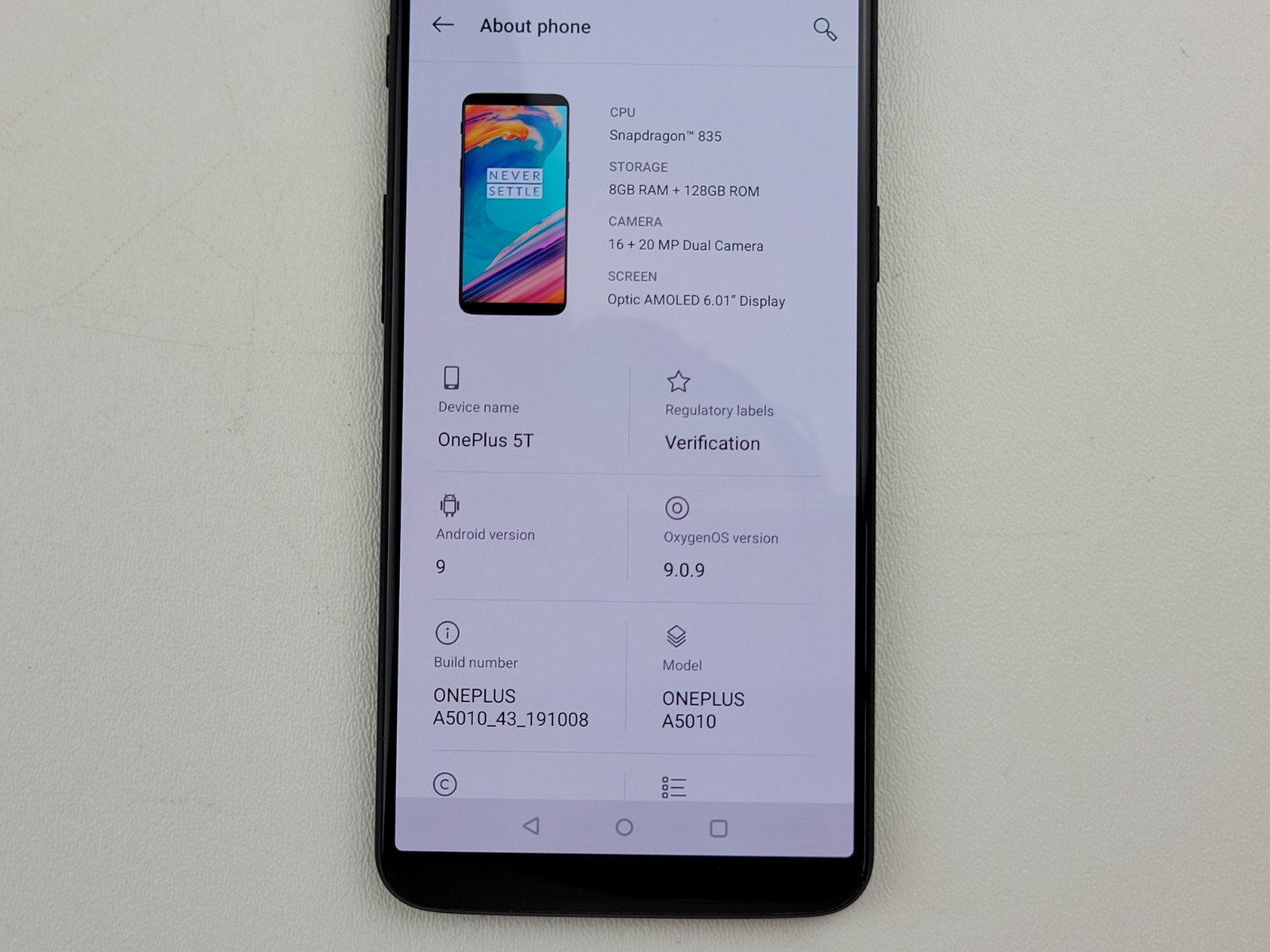 OnePlus 5T (A5010) 128GB – Black (GSM Unlocked) Dual SIM – SMALL ISSUE – H7956