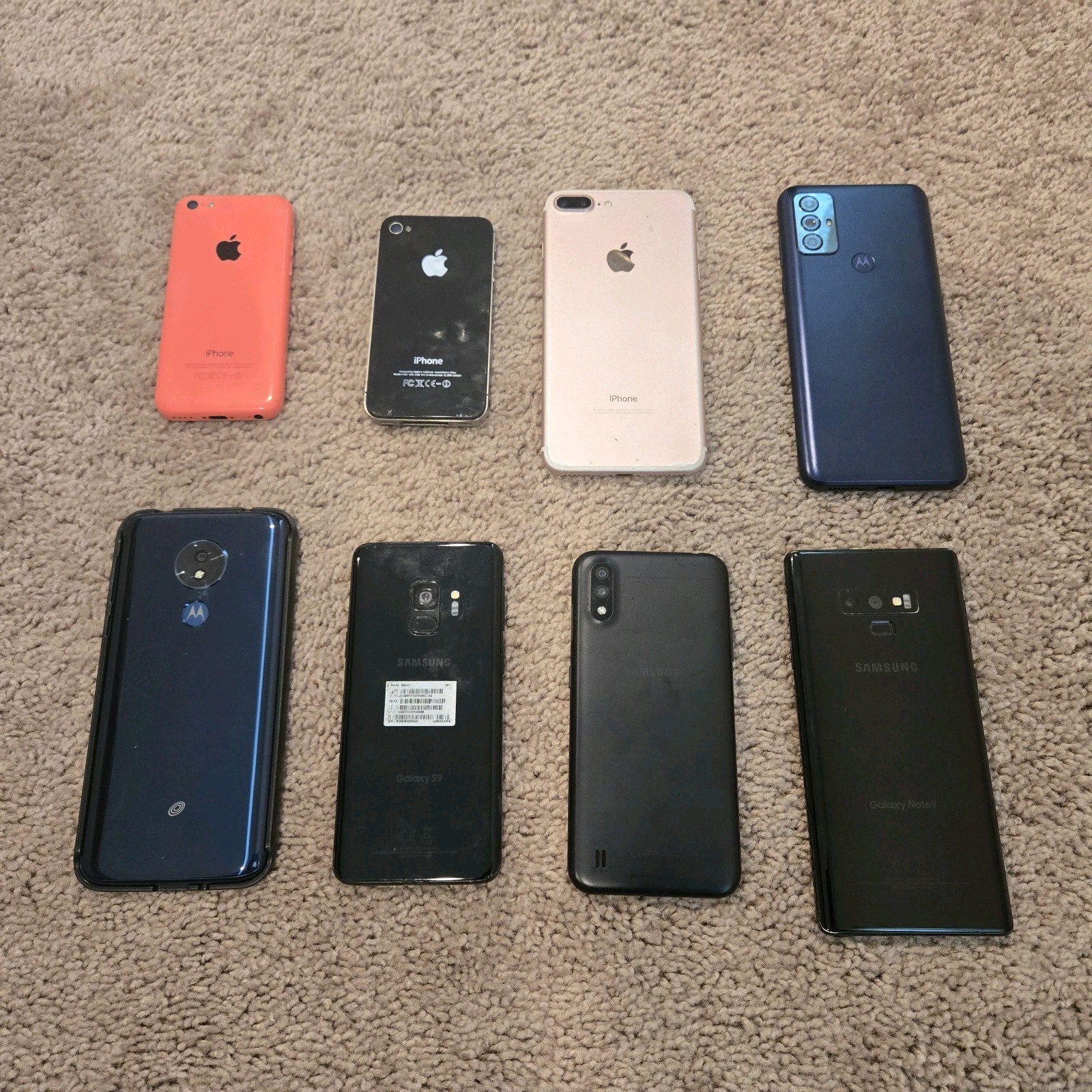 Lot Of 8 iphone And Samsung Used For Parts Or Repair