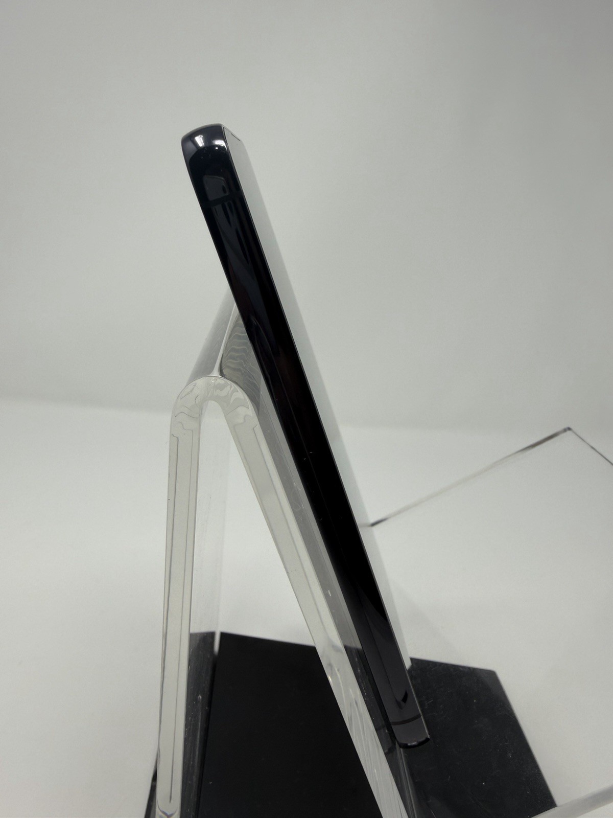 Samsung Galaxy S23 – 128 GB – Phantom Black (Unlocked) – # 2462
