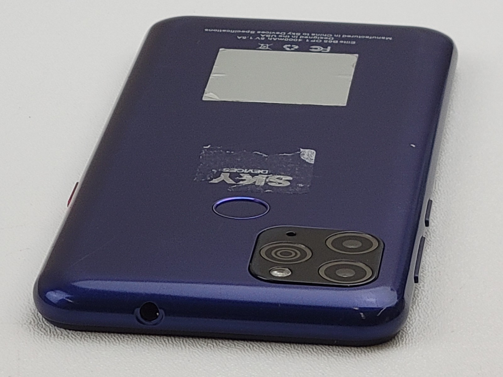 SKY Devices Elite B65 – 32GB – (GSM Unlocked) Dual SIM – POOR CONDITION – H8238