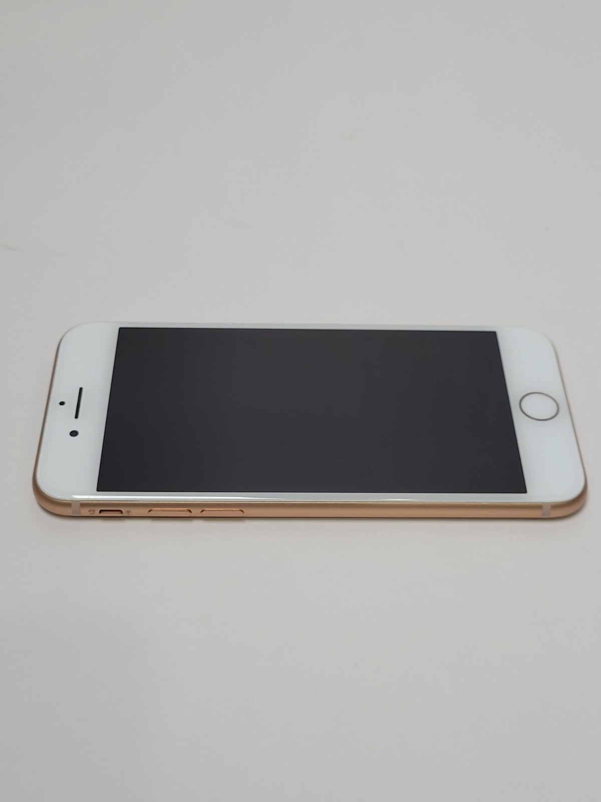 Apple iPhone 8 – 64 GB – Gold -AT&T – MQ6X2 LL/A – iPhone10,4 (A1905)