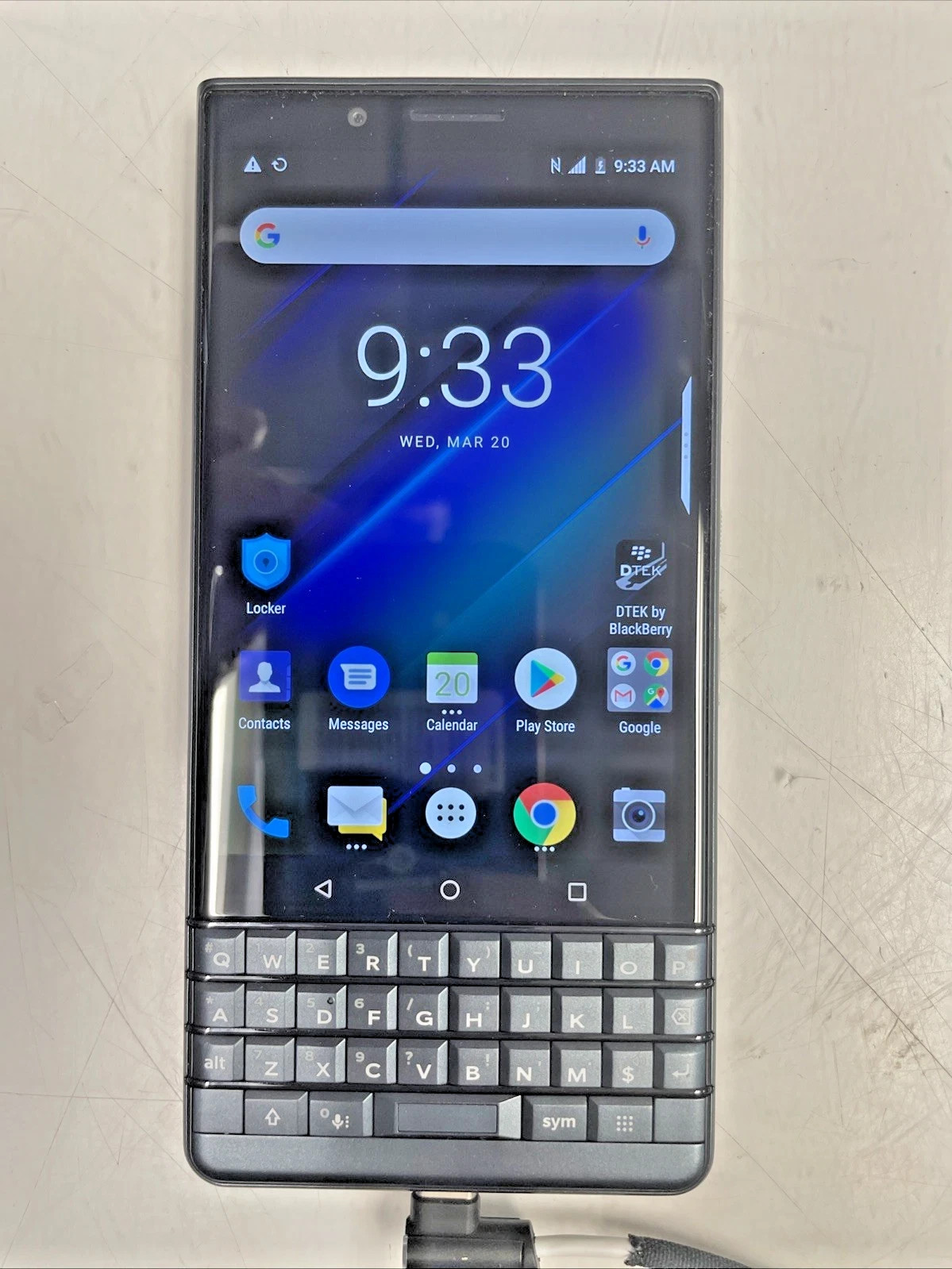 Nice (Carrier: Rogers,Fido) BlackBerry KEY2 LE Smartphone 64G Black bbe100-2