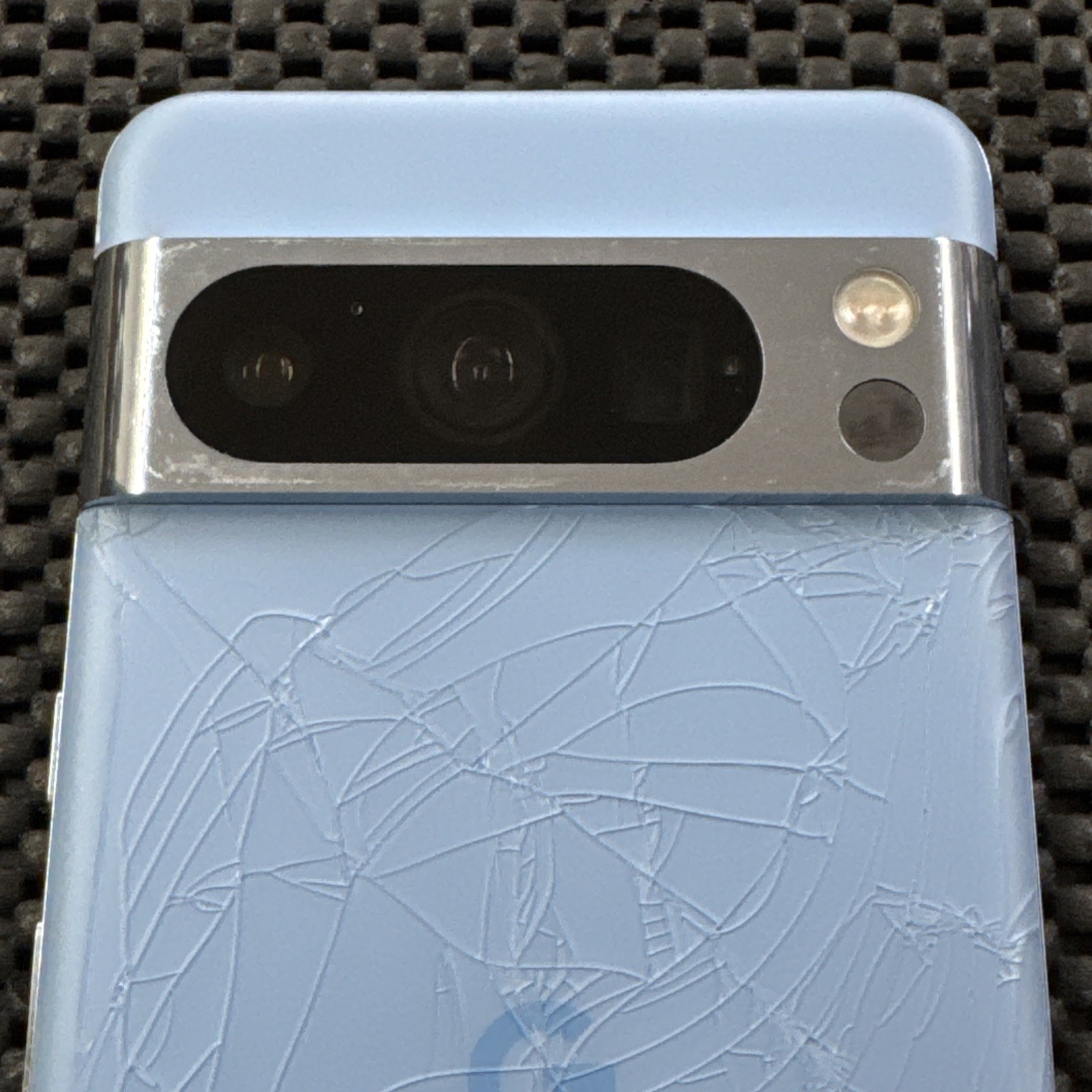 Unlocked Tested – Google Pixel 8 Pro 5G Bay Blue 128GB *cracked back & bent – K7