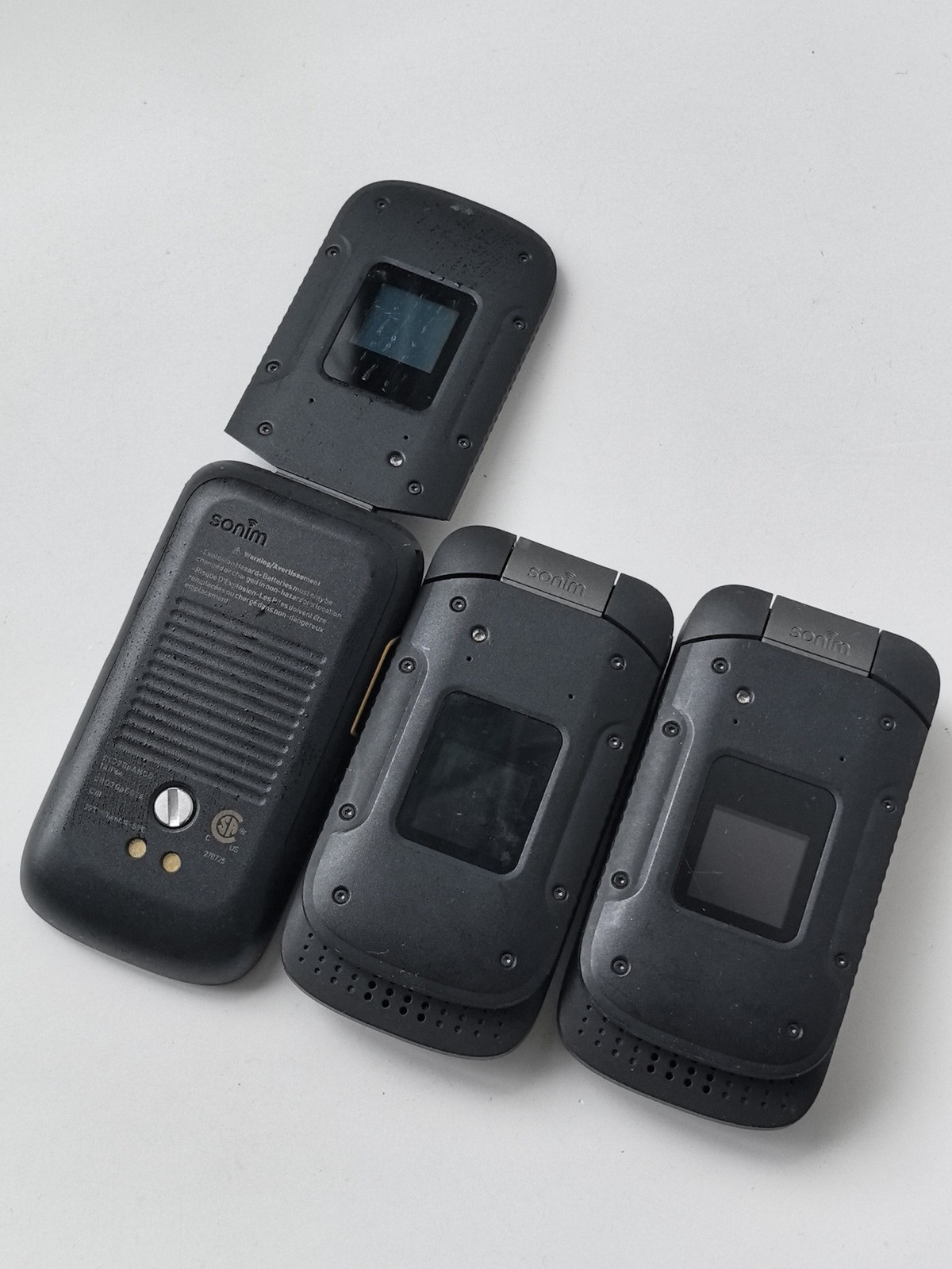 Sonim XP3 XP3800 (Unlocked) 8GB VERIZON 4G LTE rugged Flip Phone Tested Black