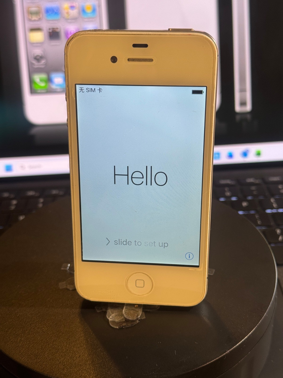 Apple iPhone 4s – 16 GB – White (Unlocked)