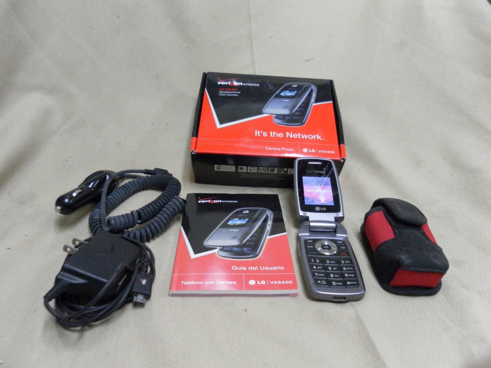 LG VX5400 – Gray (Verizon) Cellular Flip Phone with chargers and belt holster