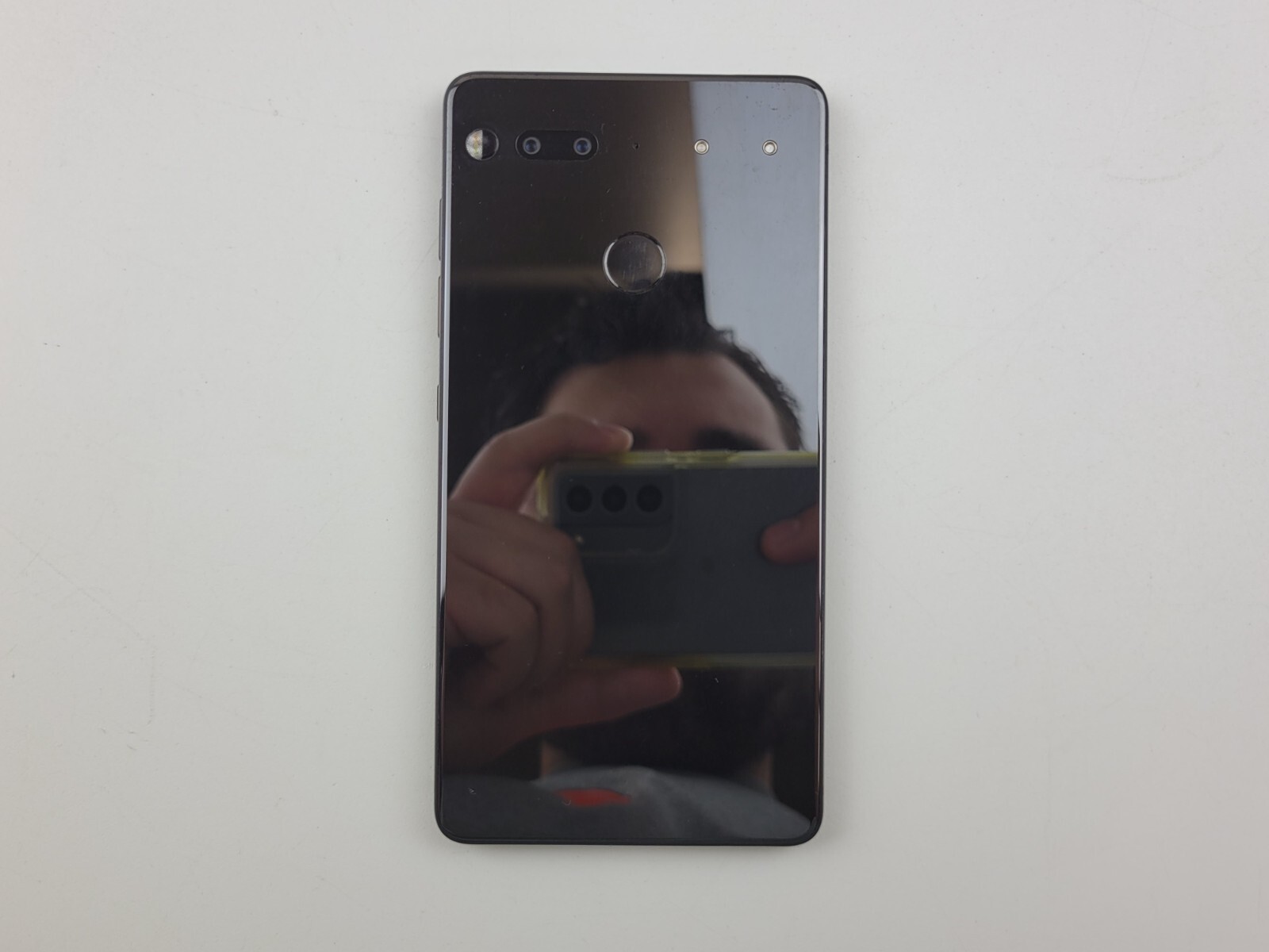 Essential Phone (PH-1) 128GB – Black (Sprint) Smartphone – J3582
