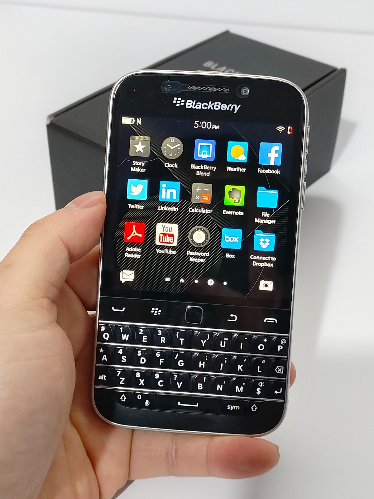 BlackBerry Classic Q20 16GB Factory UNLOCKED(4G) Keyboard Smartphone 90%