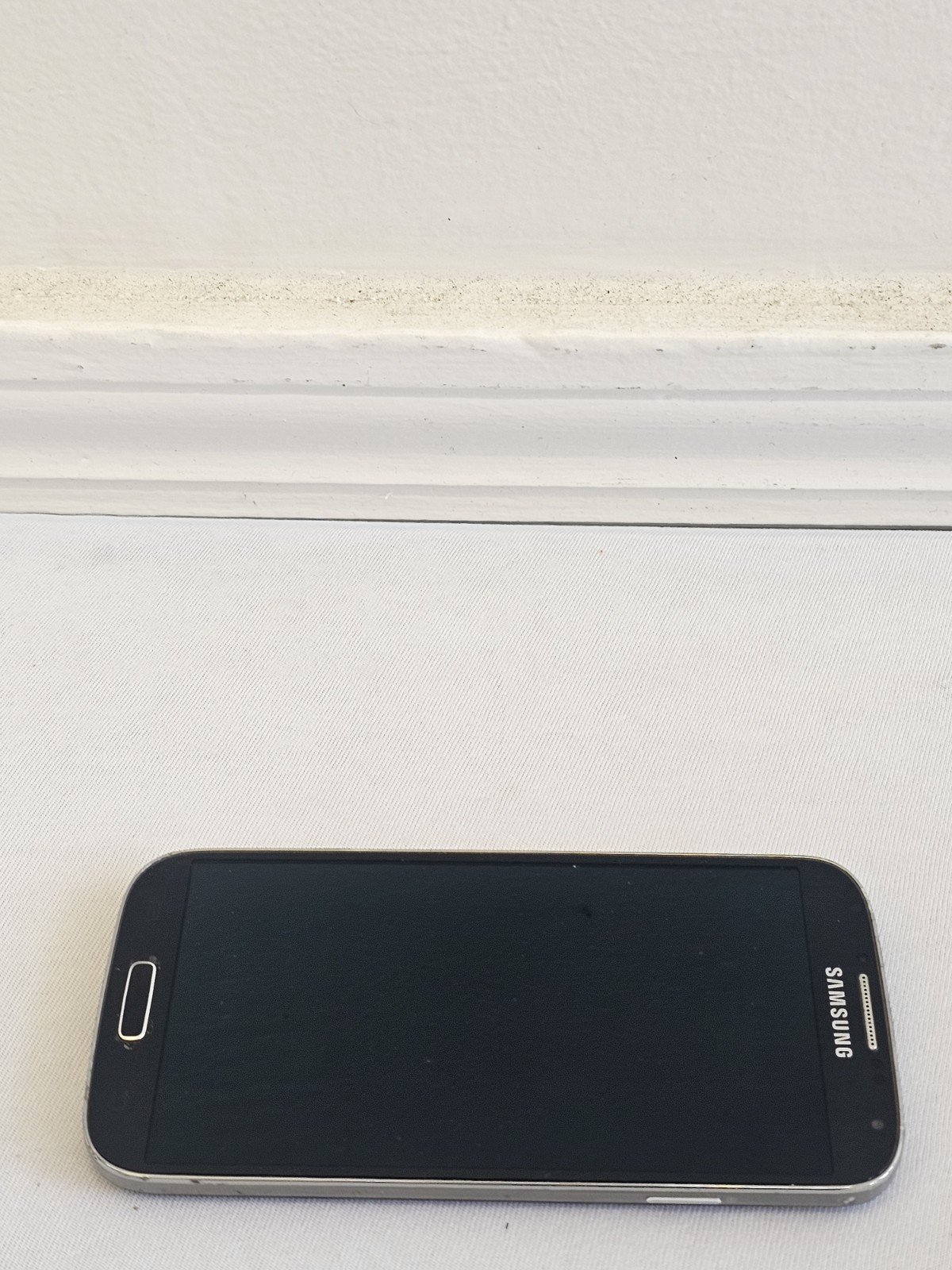 Samsung Galaxy S4 SCH-I545 Smartphone Carrier – Verizon Storage – 16GB Micro USB