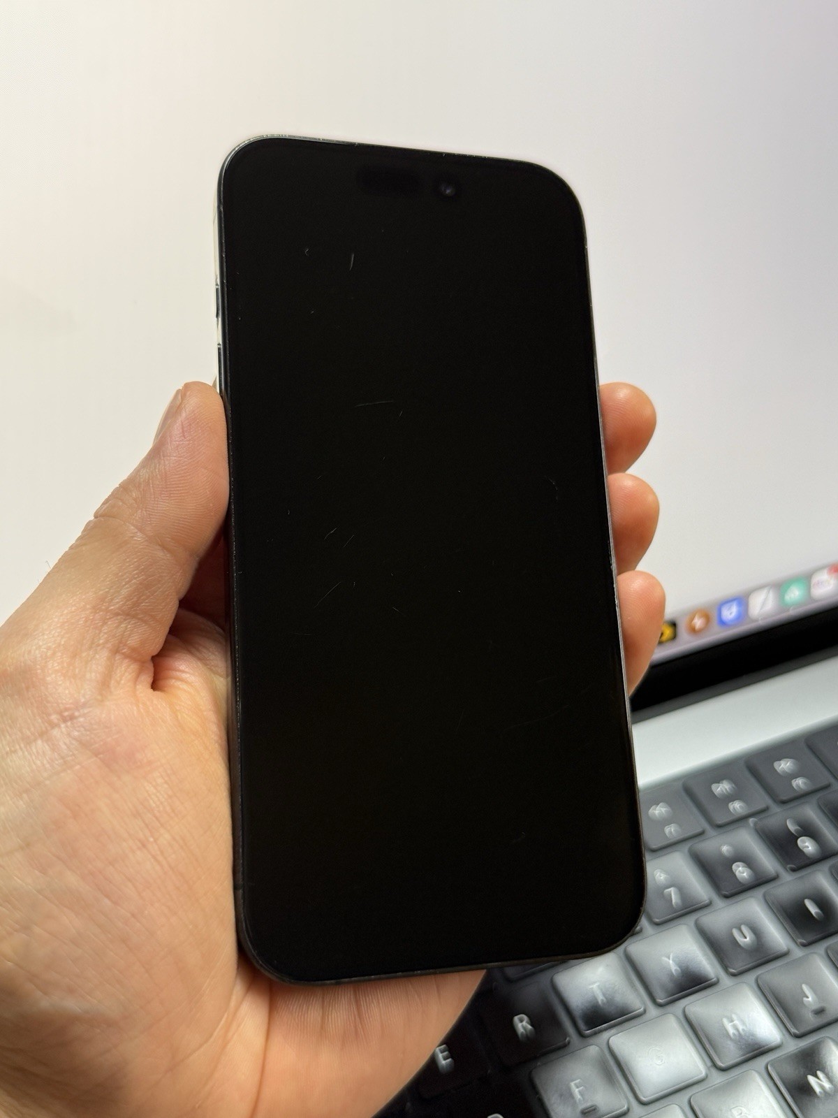 Apple iPhone 15 Pro Factory Unlocked Black Titanium 128GB (Cam Focus Issue) #264