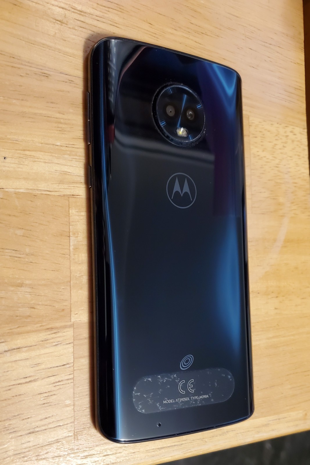 Motorola Moto G6 XT1925DL – 32 GB Black (TracFone) Used – Could Use New Battery