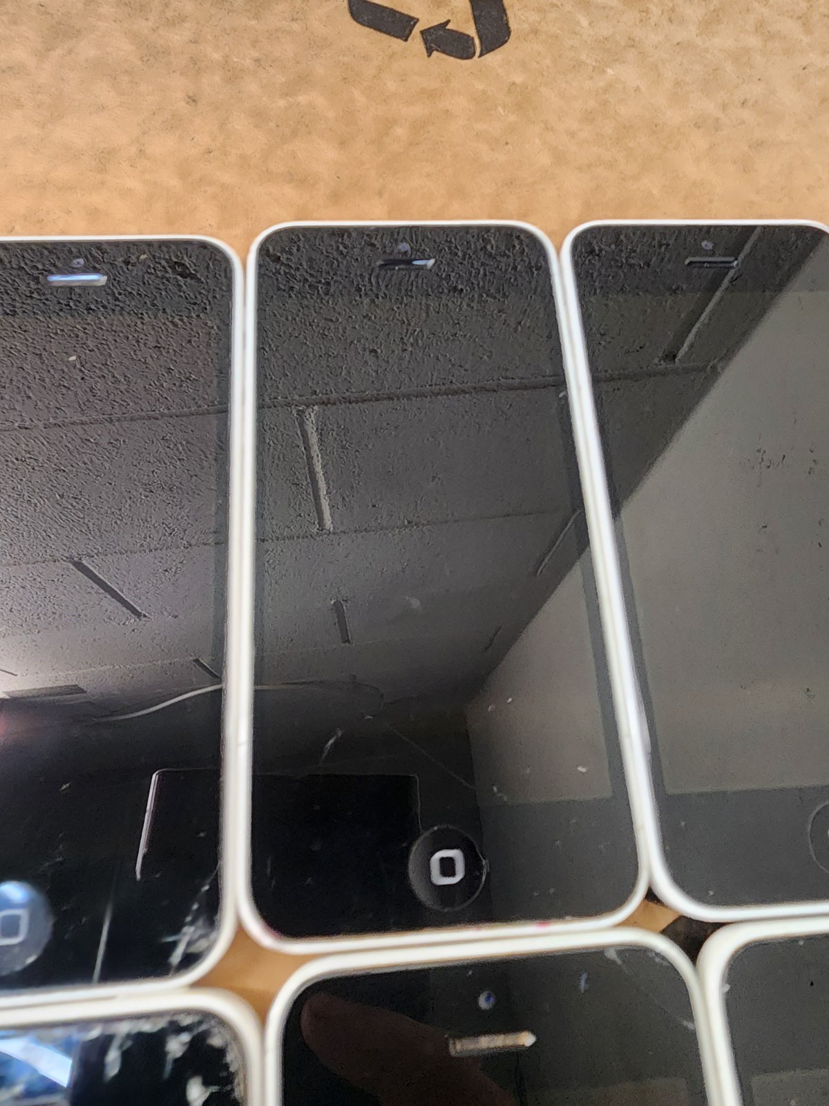 Apple iPhone 5c White Model A1532 lot of 9