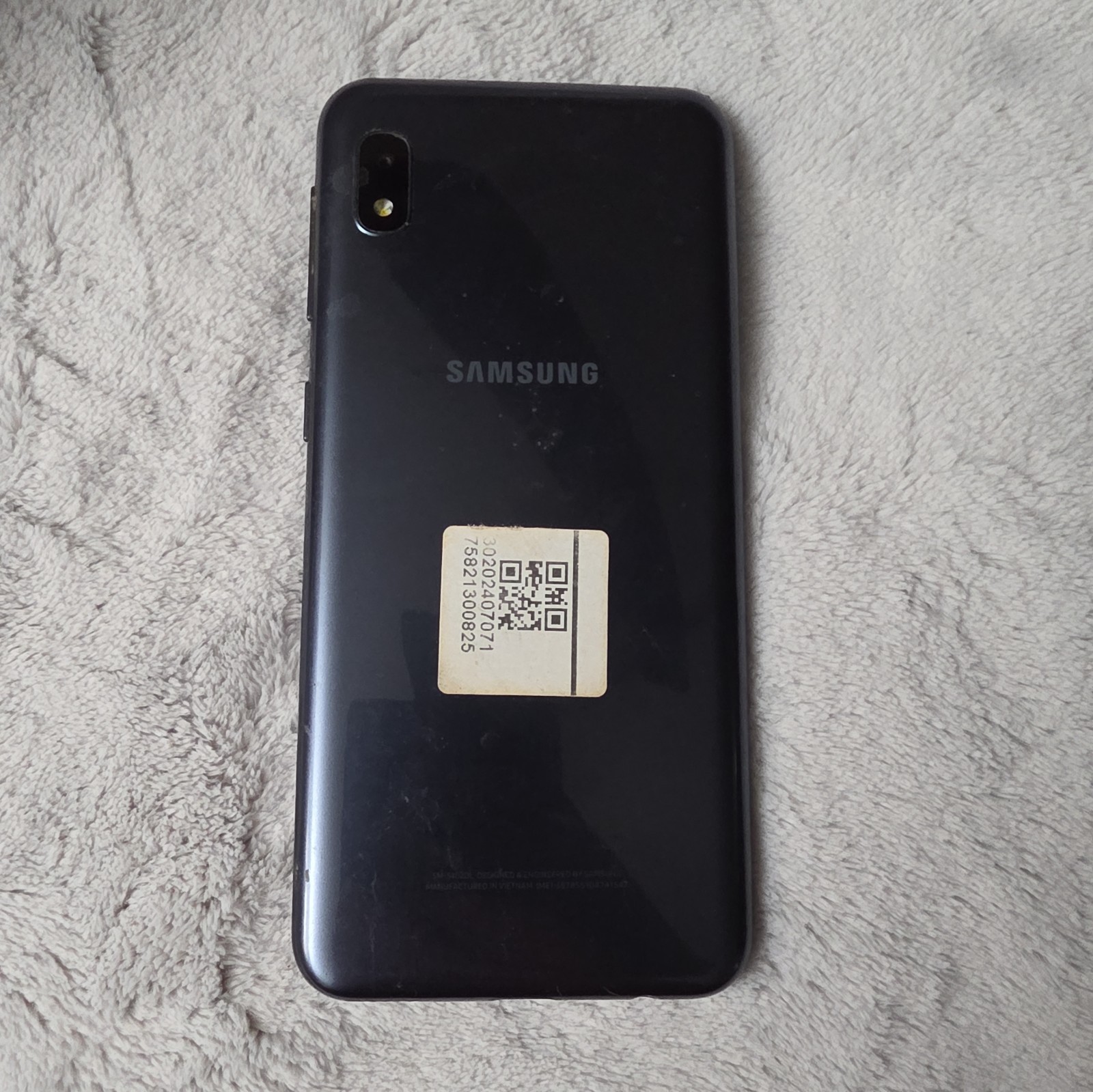 Samsung Galaxy A10e 32GB blue not working parts only
