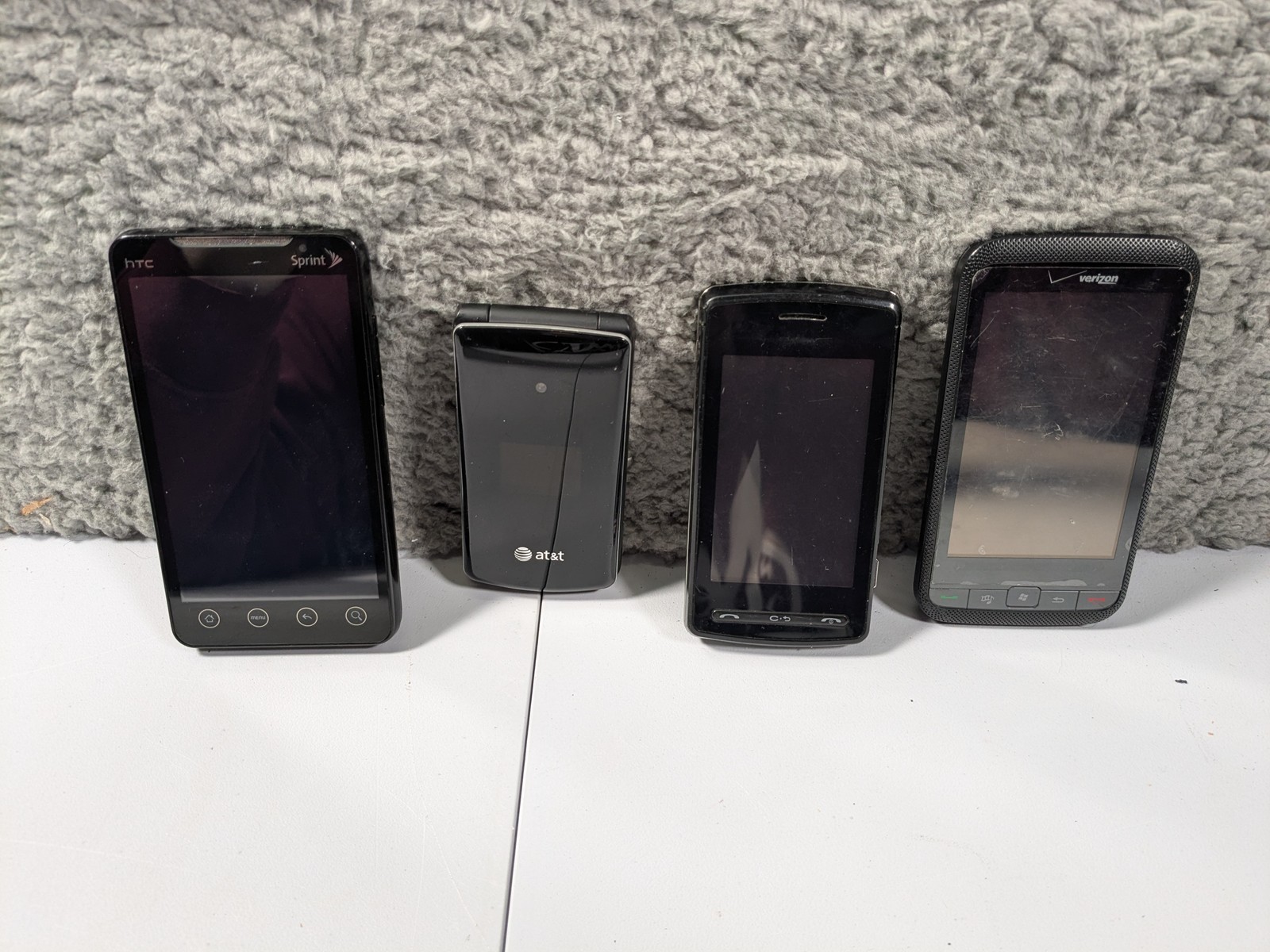 Lot (4) HTC Droid Incredible Evo 4G LG Vu CU920 CU515 Cell Phones Parts/Repair