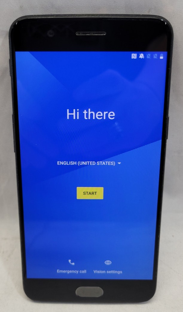 OnePlus 5 – 64GB – A5000 – OS:10 – GPS TEST FAILED – SCRATCHES – UNLOCKED