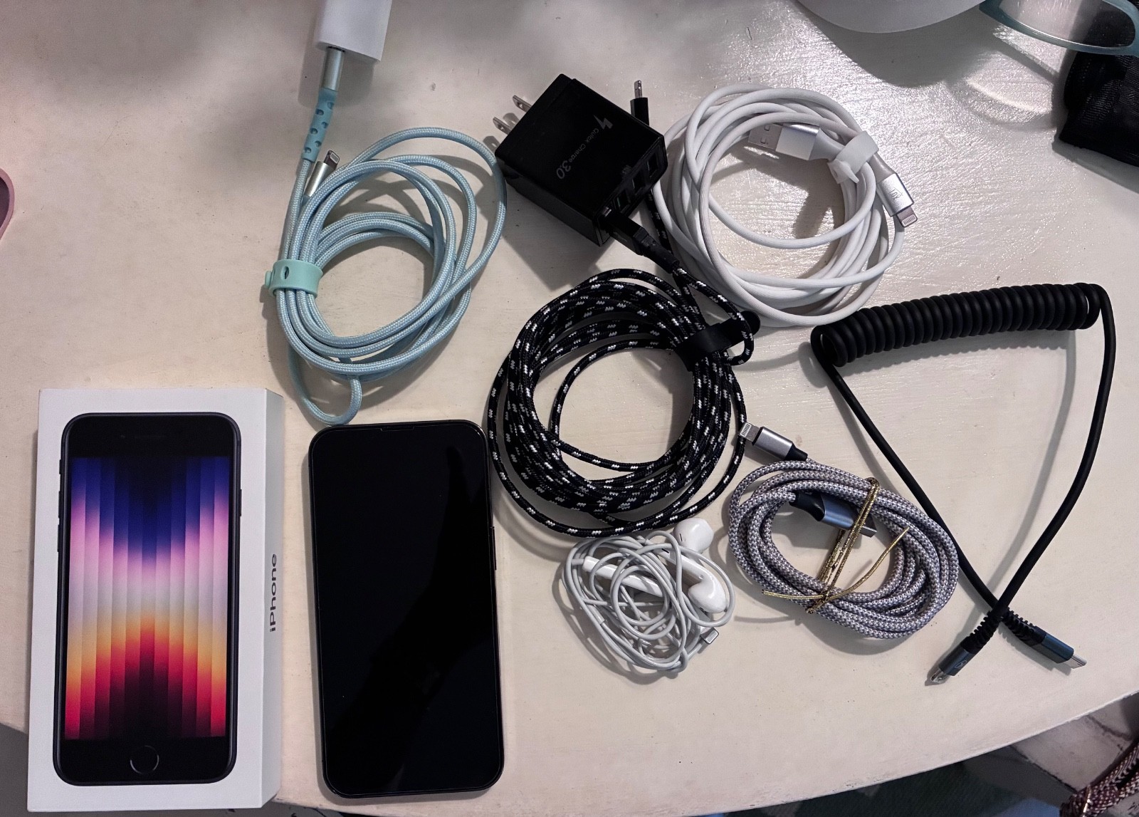 iphone 13 pro with original box and accessories