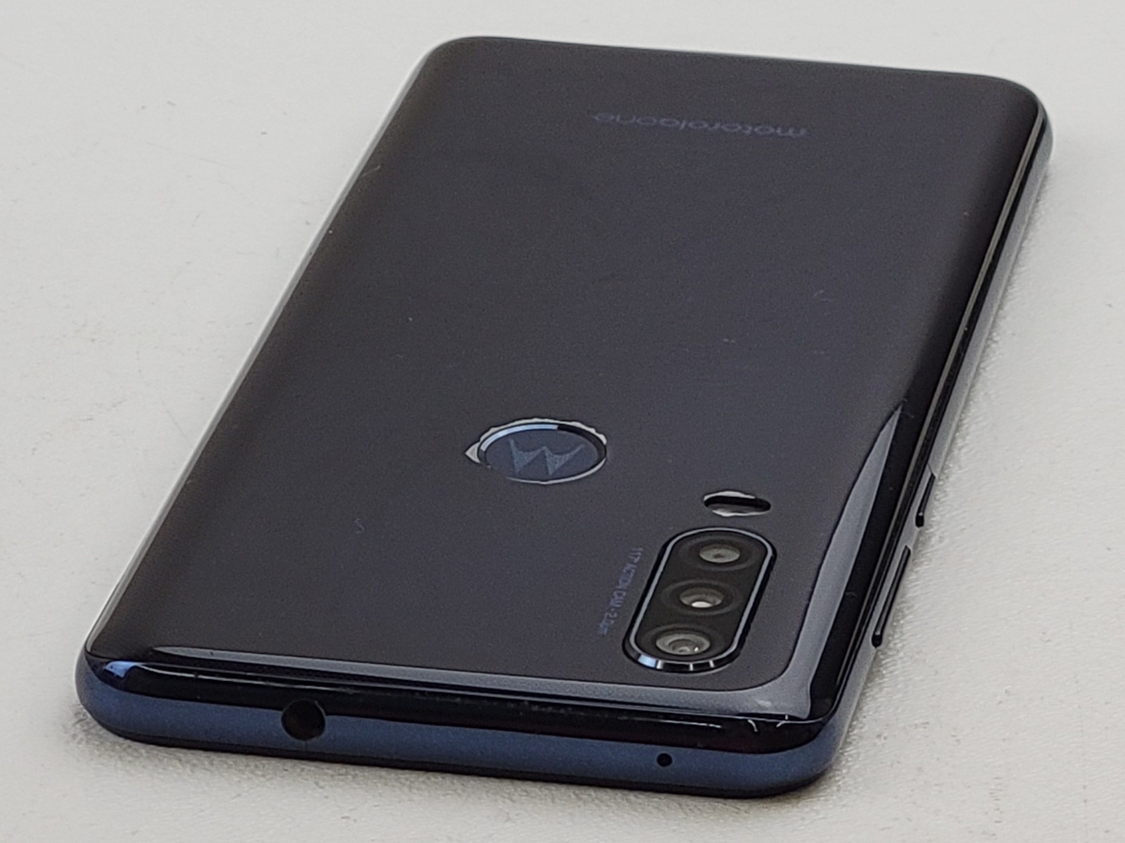 Motorola One Action (XT2013-4) 128GB (GSM Unlocked) – *PLEASE READ* – H6654