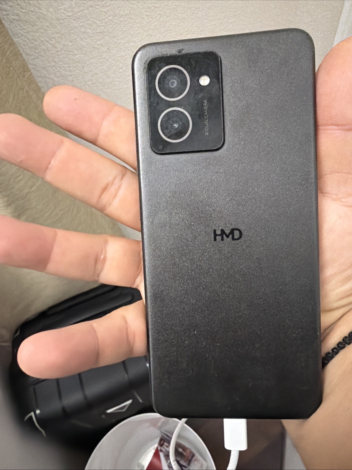 HMD Vibe Cellphone (Black Unknown Carrier / Capacity Broken Screen For Parts