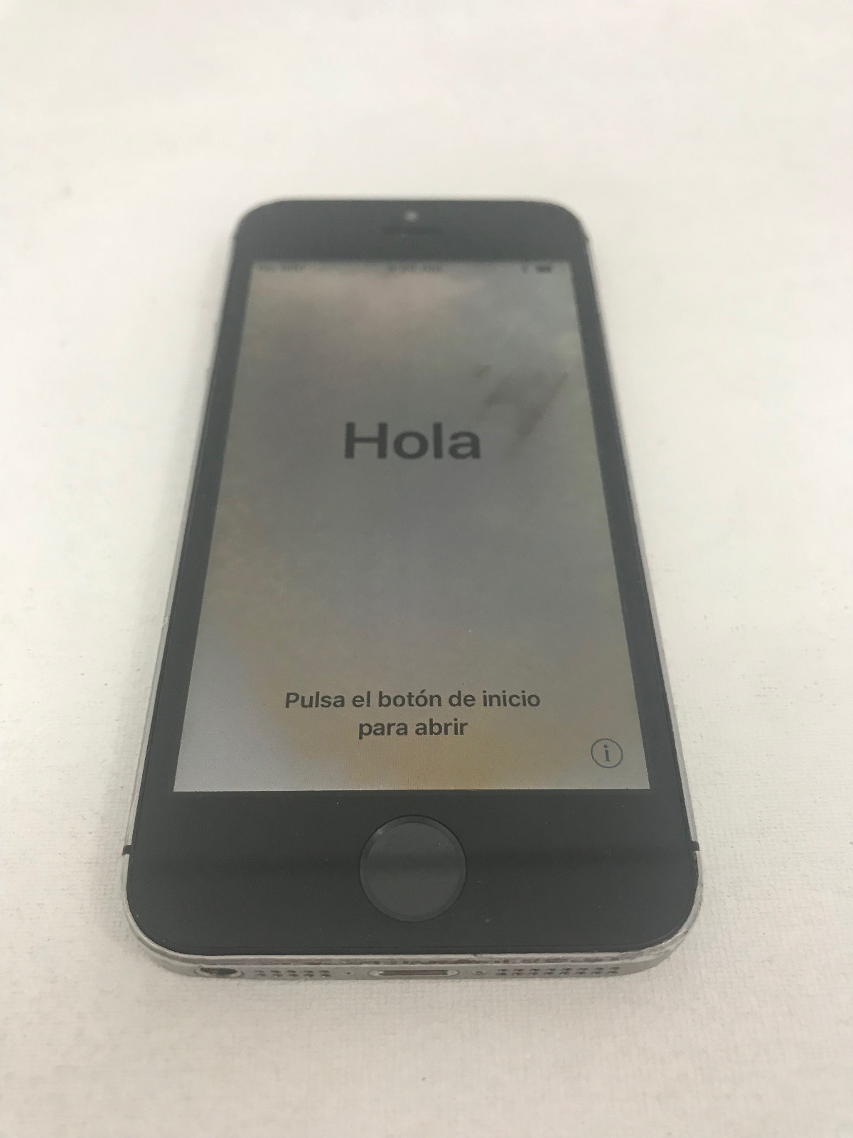Apple iPhone 5s – 16GB – Space Gray (AT&T) A1533 (GSM) – Cosmetic Issues WORKING