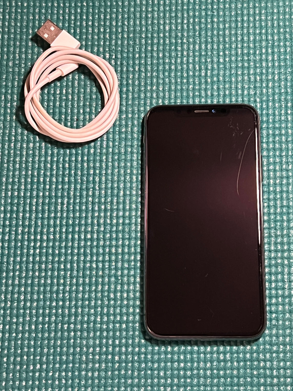Apple iPhone X – 256GB – Space Gray (Unlocked) A1901 (GSM)