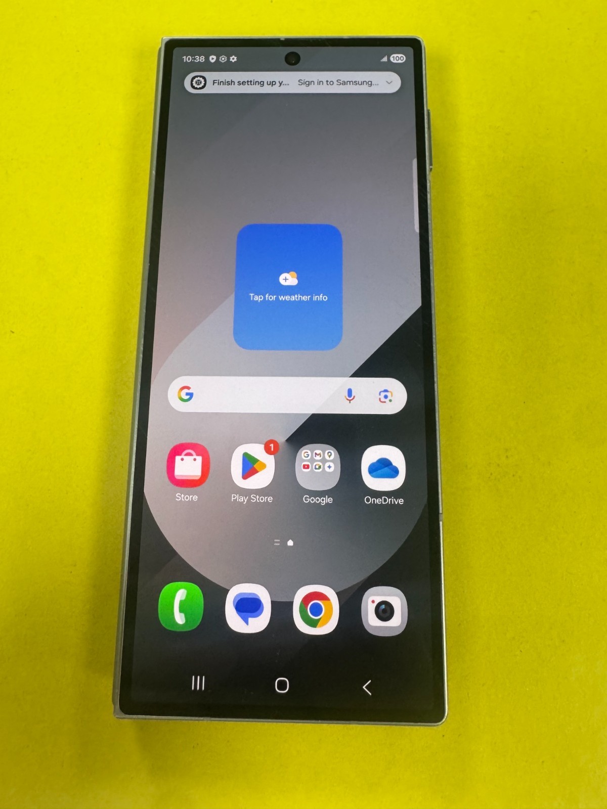 Samsung Galaxy Z Fold6 5G – SM-F956B/DS – 256GB – (Unlocked) LCD Damage, Cracked