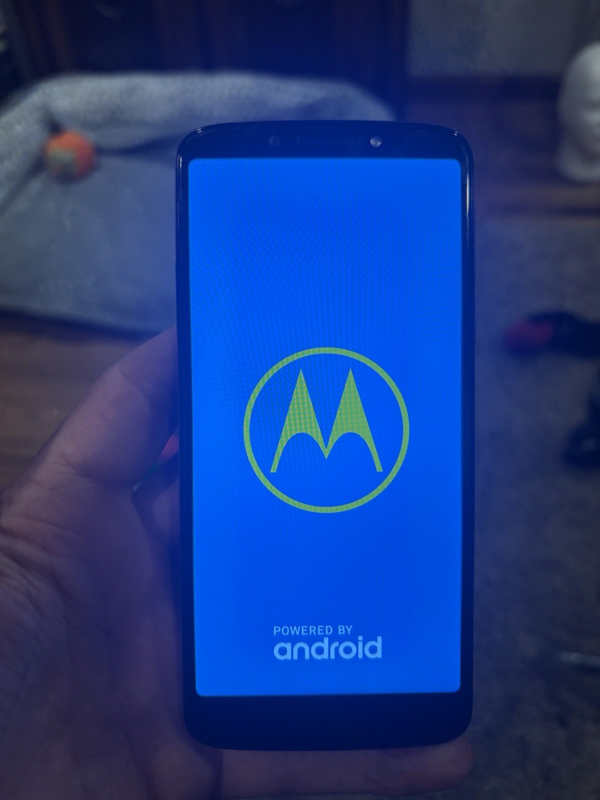 Motorola Moto E5 XT1920DL Only Tracfone Smartphone – Very good