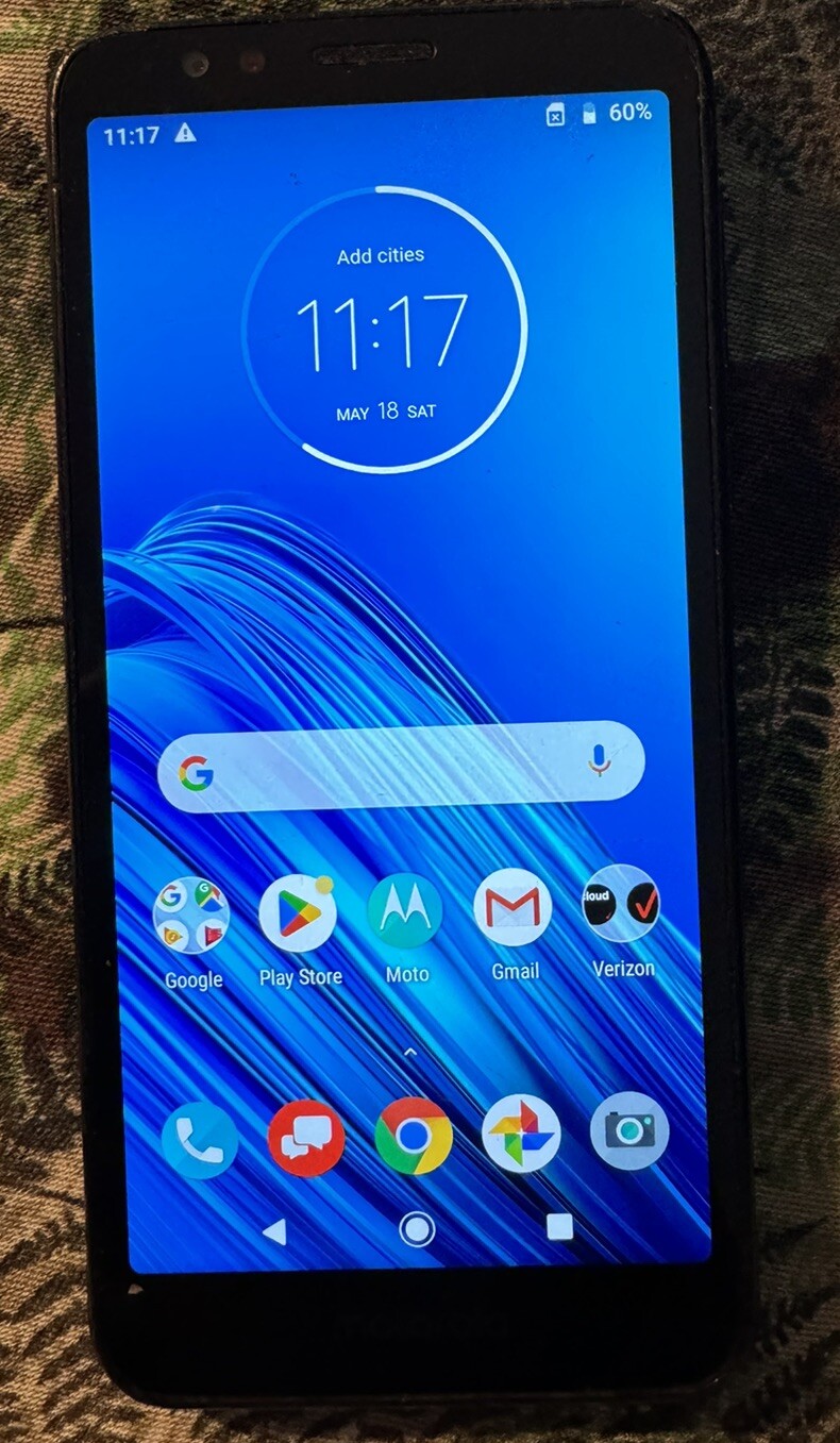 Motorola MOTO E6 XT2005 (Verizon) Black Smart Phone Cracked Camera Glass Good I
