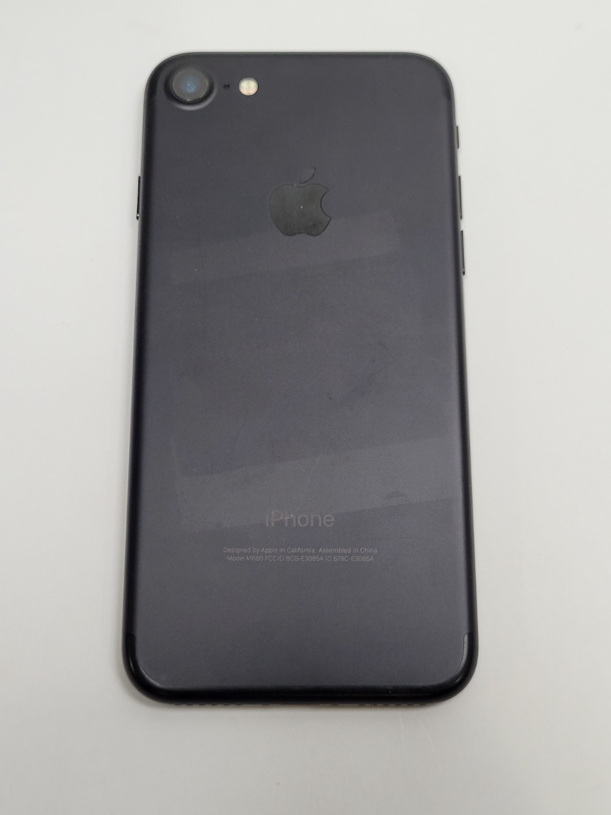 Apple iPhone 7 – 32GB – Black – Unlocked – MNAC2 LL/A – iPhone9,1 (A1660)