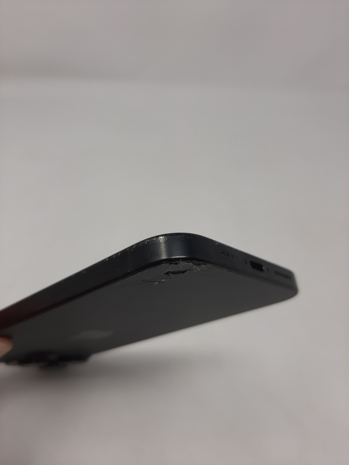 Apple iPhone 16 Pro Max – 256 GB – Black Titanium (Unlocked)