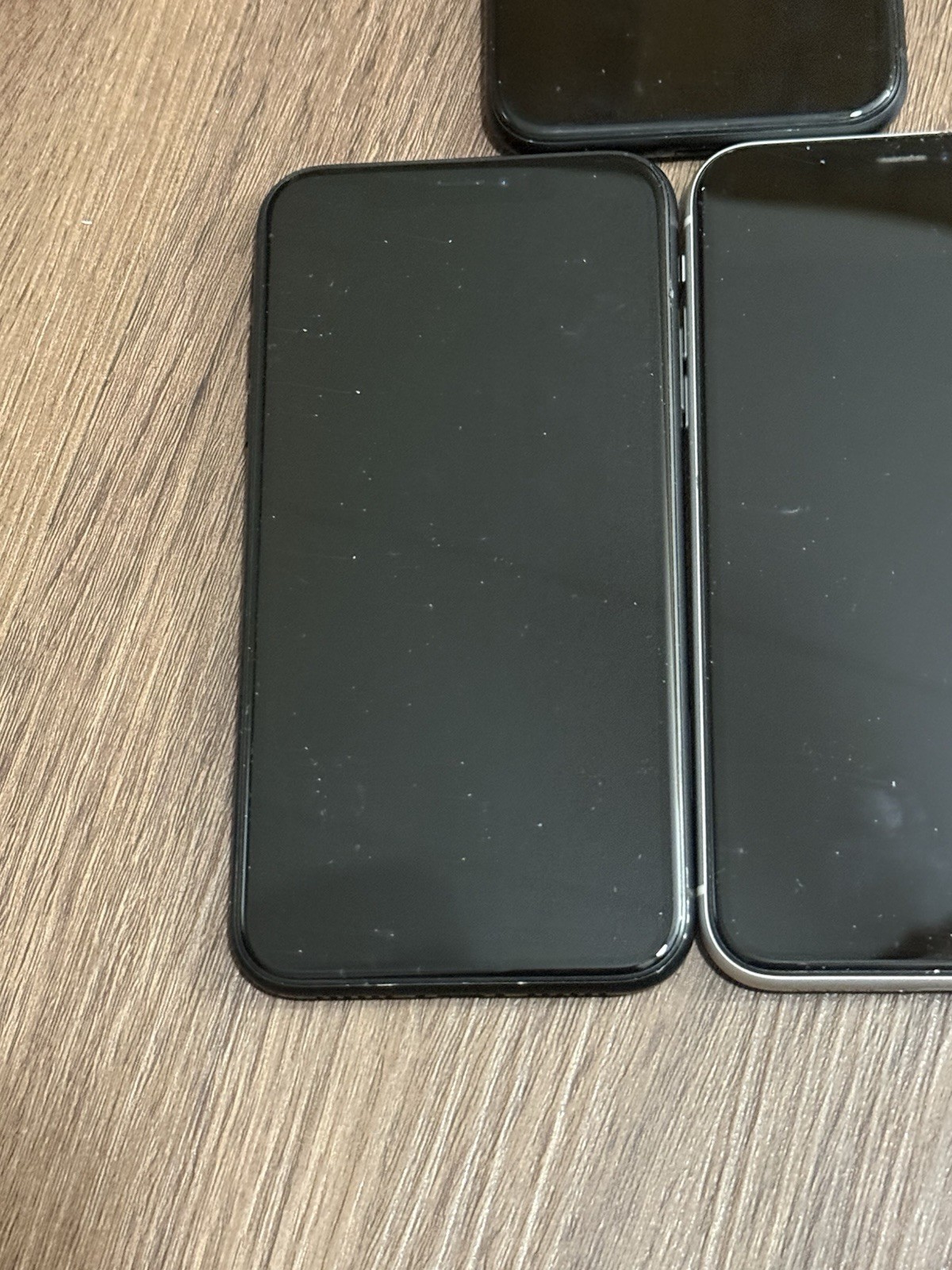 3 iPhone XR Black, White Untested
