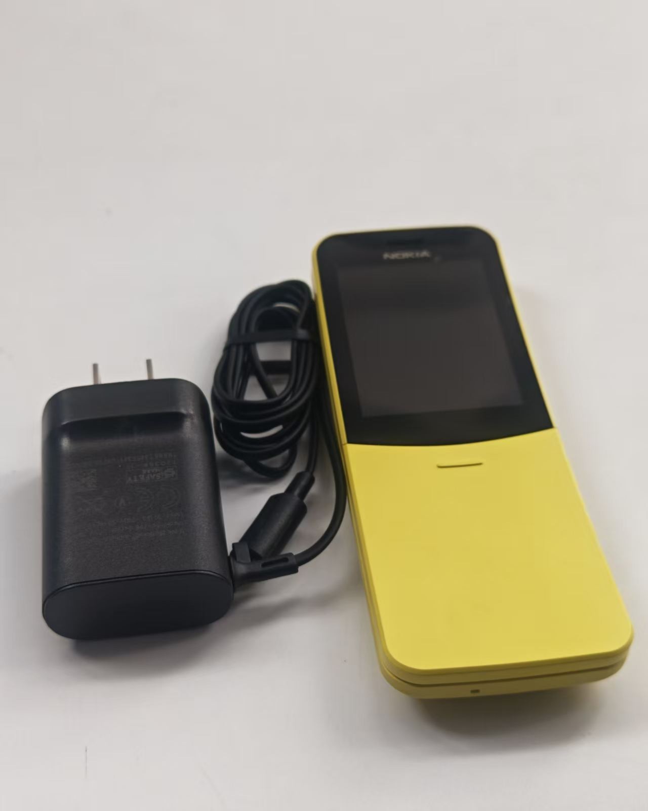 Nokia 8110 4GB Dual Sim WIFI 4G Unlocked cell phone