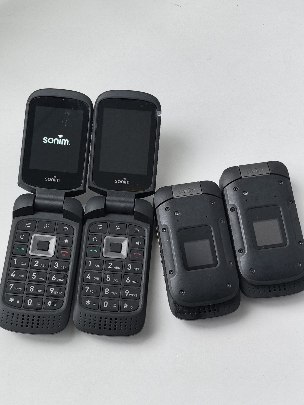 Sonim XP3 XP3800 (Unlocked) 8GB VERIZON 4G LTE rugged Flip Phone Tested Black