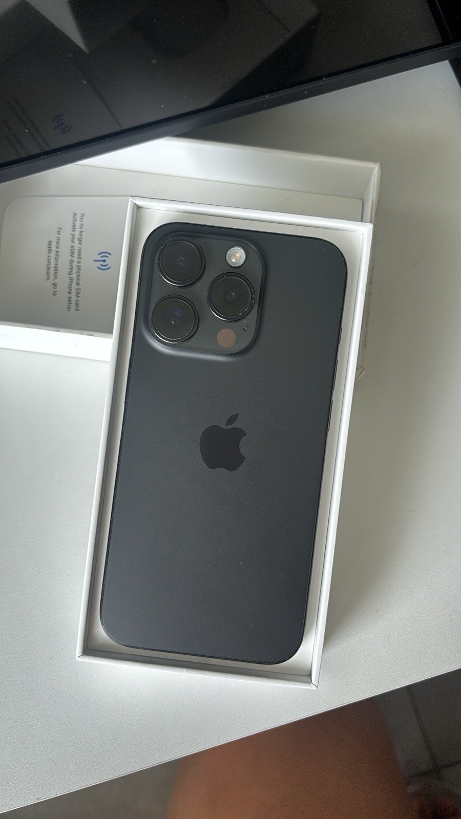 Apple iPhone 15 Pro 128GB Black Triple Camera Smartphone – Used