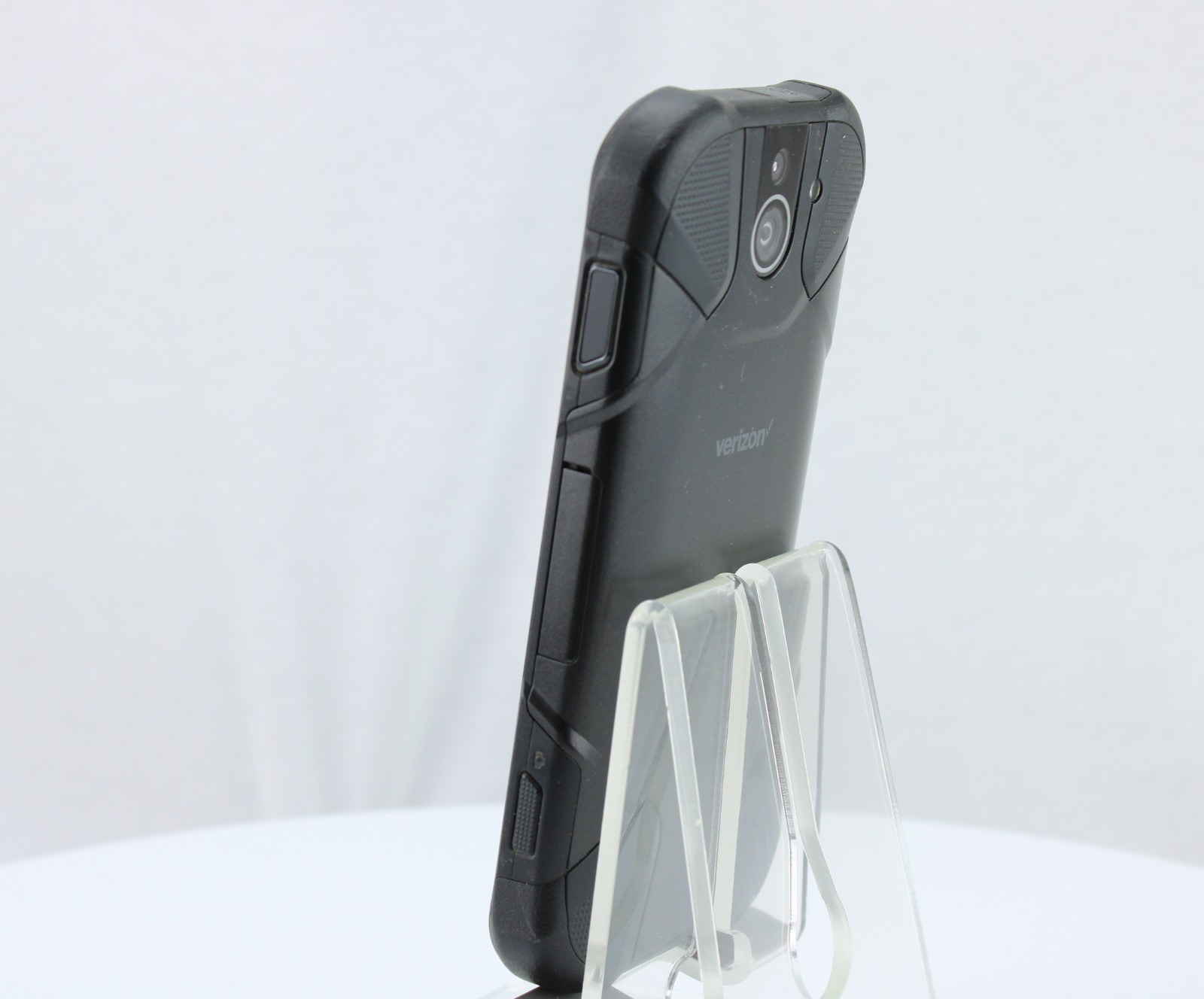 Kyocera DuraForce Pro 2 E6910 Rugged Smart Phone 64GB Verizon Black Fair Shape