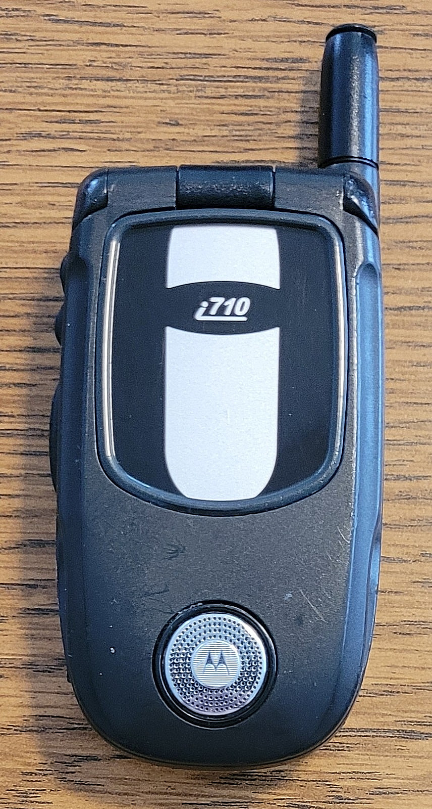 Motorola i710 – Black and Silver ( Nextel ) Rare Cellular iDEN PTT Flip Phone