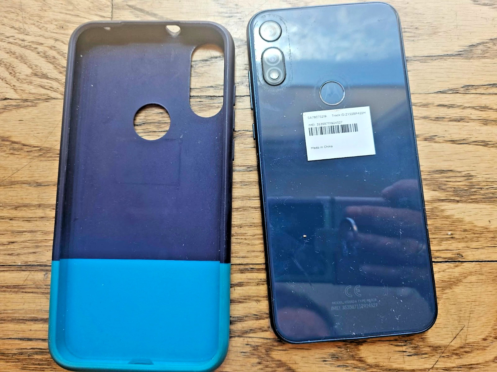 Motorola Moto E (2020) XT2052-6 Midnight Blue – UNTESTED / For Parts – w/ GoTo C