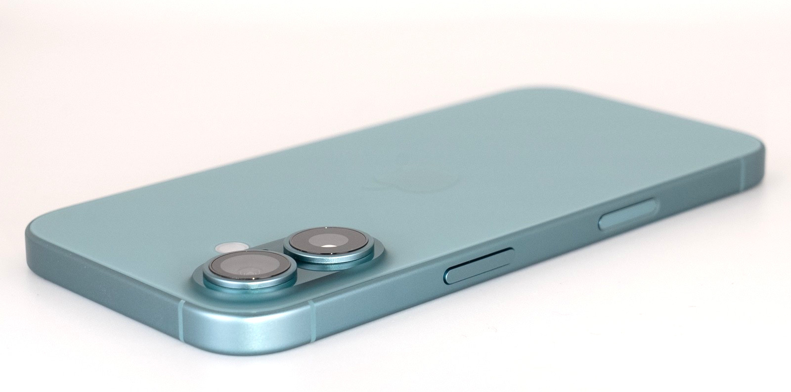 Apple iPhone 16 Factory Unlocked 128GB 96% Battery Health Teal Mint
