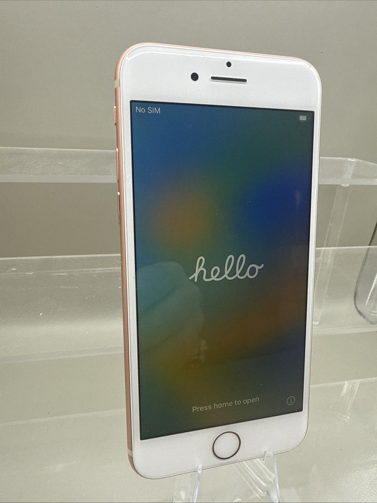 Apple iPhone 8 – 64GB – Gold / Rose Gold Model MQ742LL/A Sim No Restrictions