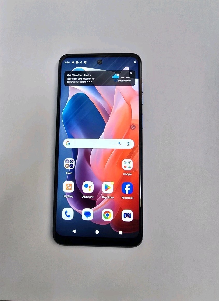 Motorola Moto G Play (2024) XT2413V 64GB TracFone Only Sapphire Blue, Excellent