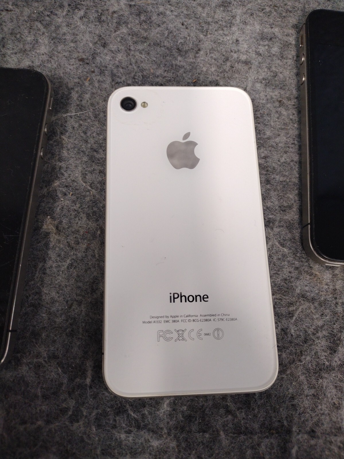 6 Apple iPhone 3s