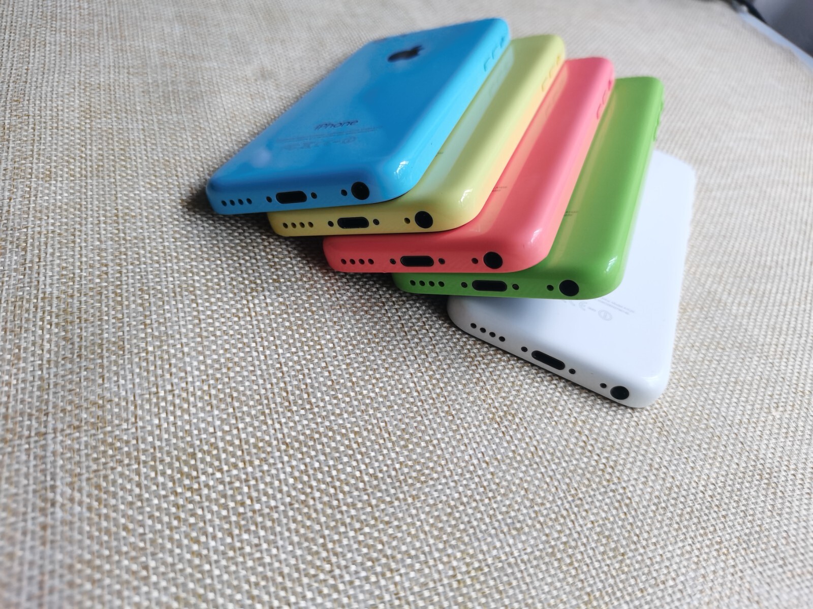 Tested , Very Good , Apple iPhone 5c 8GB/16GB/32G (Unlocked) A1532 (CDMA + GSM)