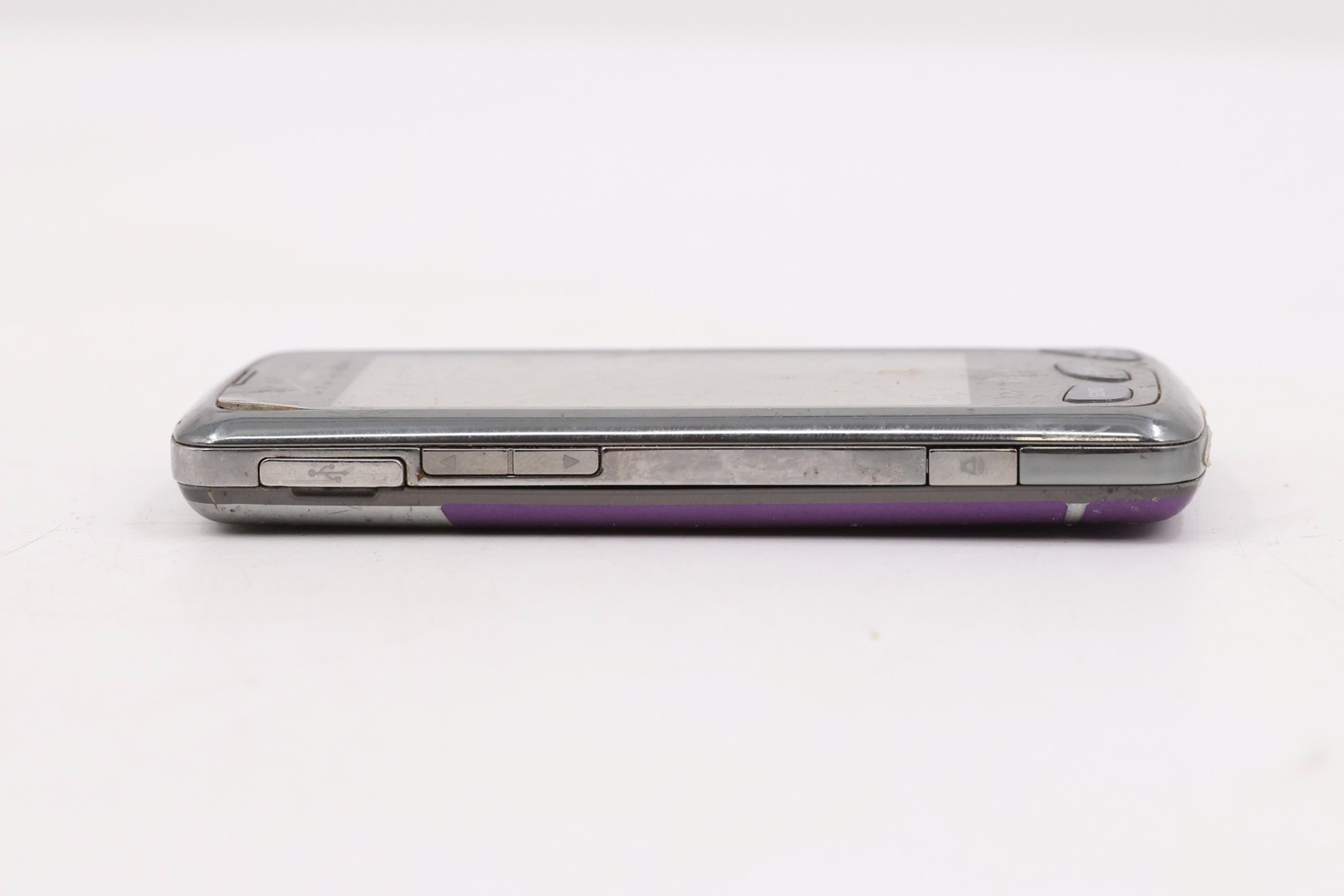 LG Chocolate Touch VX8575 Verizon Cell Phone Purple Back