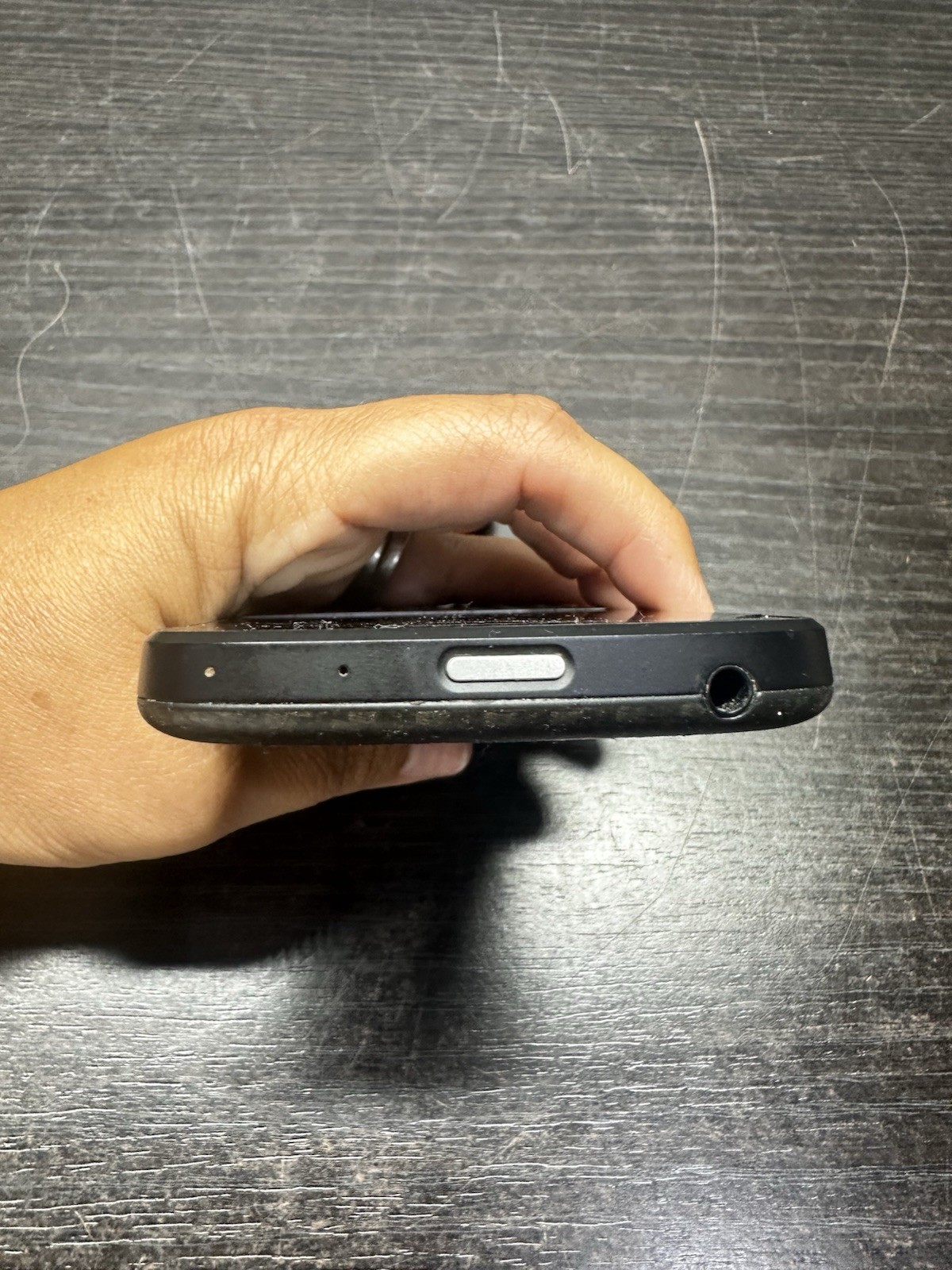 BlackBerry Q10 Smartphone 16GB PARTS ONLY!! AS IS!!