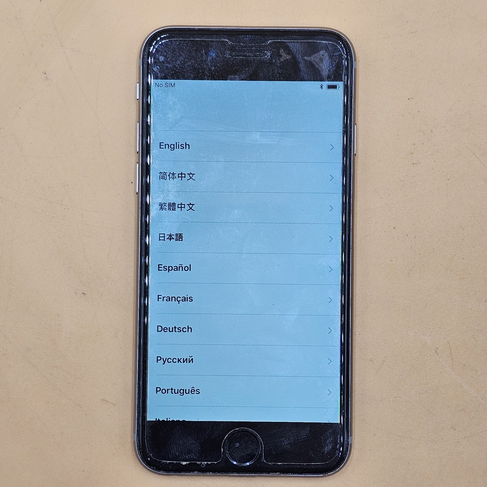 Apple iPhone 6s A1688 32 GB iOS 15.8.5 ( Wi-Fi + 4G ) Unlocked & Factory Reset