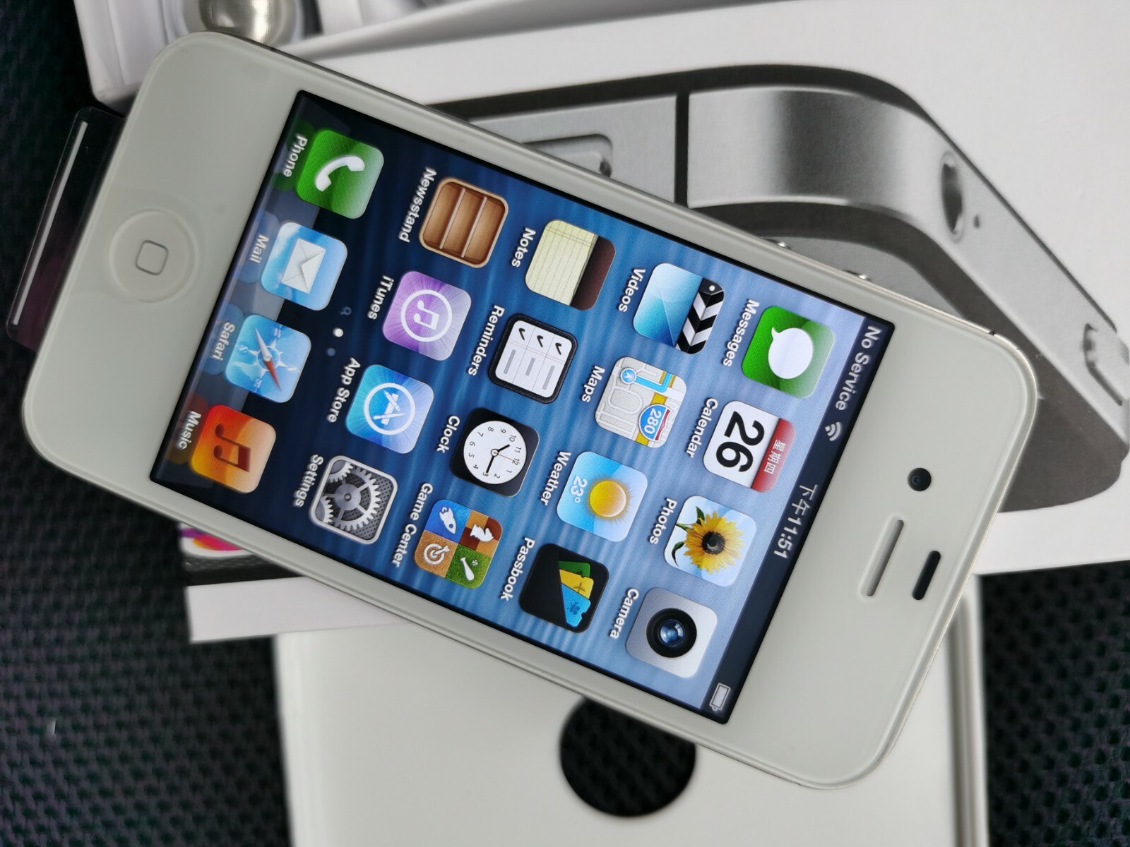 90% N ew , tested, 100% working Apple iPhone 4s – 32GB – iOS 6